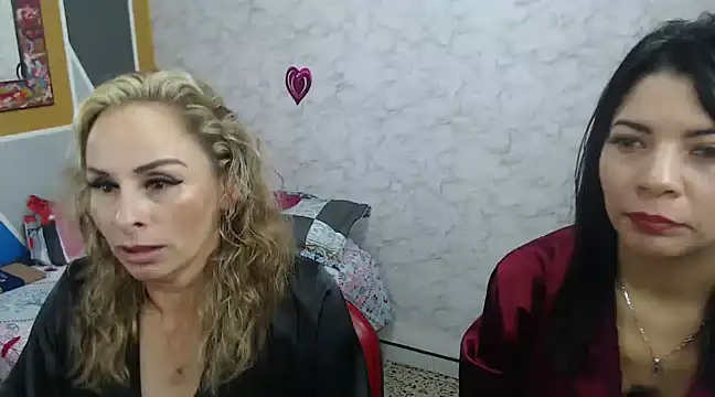 Snapshot of Georgina_Copper chatting on February 13, 2025, 6:48 pm Georgina Copper online show from February 13, 2025, 6:48 pm