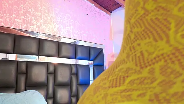 Snapshot of sh_malala chatting on November 11, 2025, 7:14 pm sh malala online show from November 11, 2025, 7:14 pm