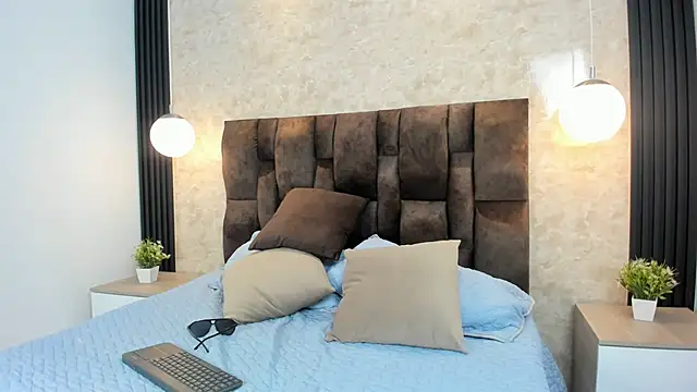 keyla  ross online show from January 16, 2025, 1:06 am