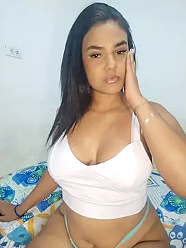 AntonellaShot online show from November 2, 2025, 7:38 pm