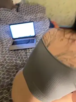 Fregida online show from March 6, 2025, 6:37 pm