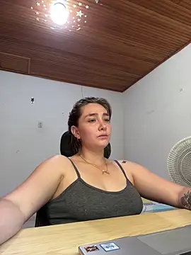 Snapshot of katy_pp chatting on January 7, 2026, 4:31 pm katy pp online show from January 7, 2026, 4:31 pm