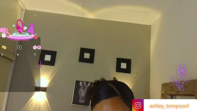 ashley Tompson1 online show from March 12, 2025, 3:40 pm