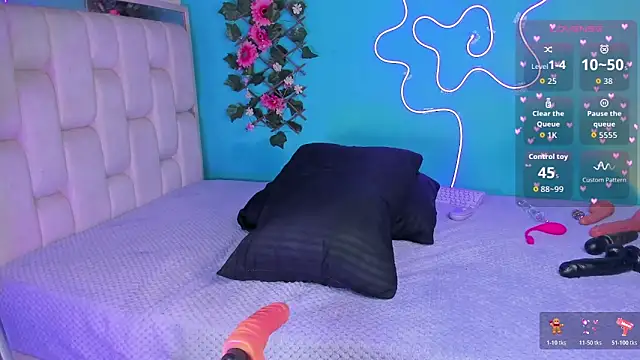 Im foxy01 online show from January 15, 2026, 2:27 am