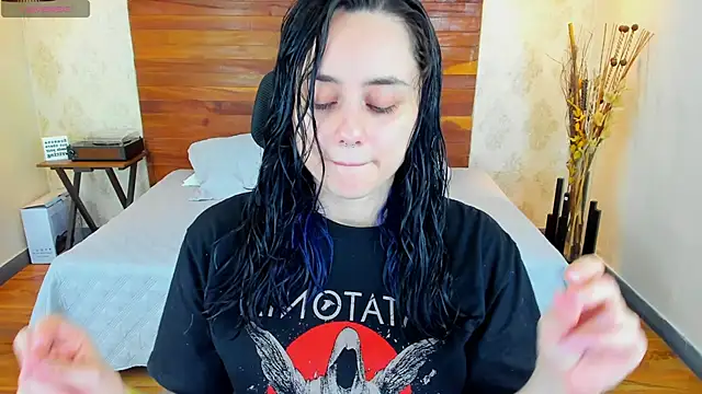 KatherineBond online show from February 7, 2025, 11:55 pm