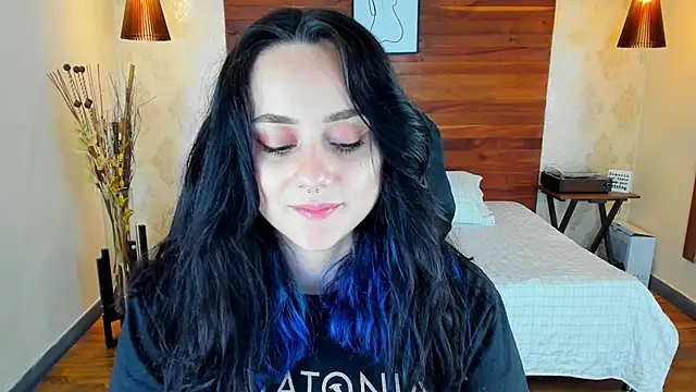 KatherineBond online show from March 5, 2025, 11:16 pm