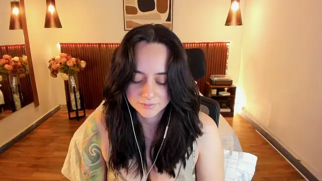 KatherineBond online show from June 24, 2026, 7:02 pm