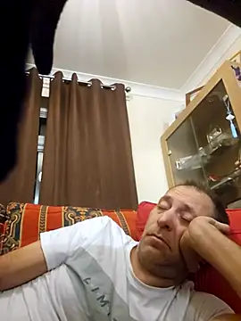 Snapshot of meateater1 chatting on November 25, 2025, 2:33 am meateater1 online show from November 25, 2025, 2:33 am