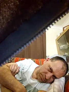 Snapshot of meateater1 chatting on December 16, 2025, 6:40 am meateater1 online show from December 16, 2025, 6:40 am