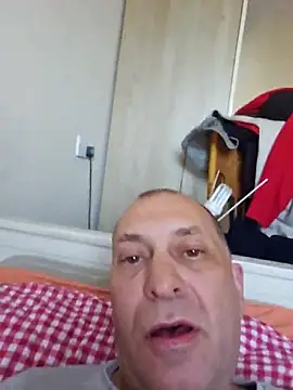 Snapshot of meateater1 chatting on December 19, 2025, 11:17 am meateater1 online show from December 19, 2025, 11:17 am