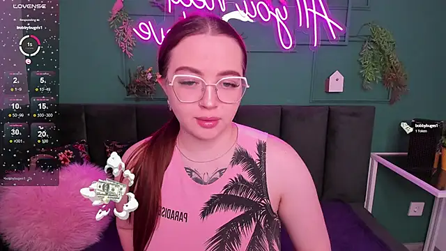 Emma adorablle online show from December 23, 2024, 1:51 am