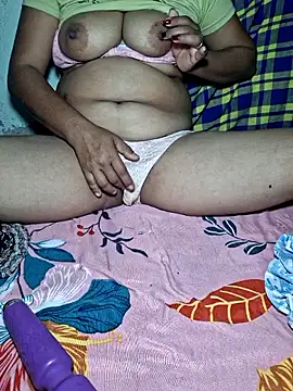 Priya Bong online show from April 4, 2026, 2:43 am