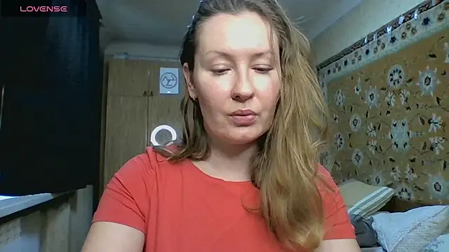 AnnaXLovers online show from March 4, 2026, 10:32 am