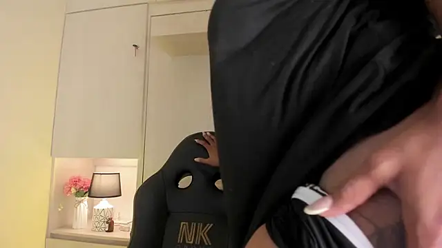 tamaraa smiith online show from February 22, 2026, 12:26 pm