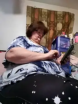 Snapshot of Bayou_Woman68 chatting on April 8, 2026, 2:39 pm Bayou Woman68 online show from April 8, 2026, 2:39 pm