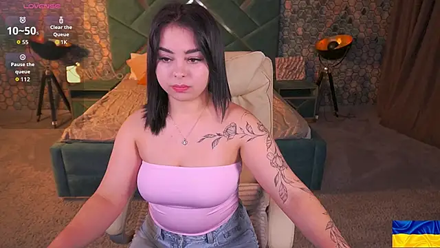 Snapshot of SusieWood chatting on March 12, 2026, 9:10 pm SusieWood online show from March 12, 2026, 9:10 pm