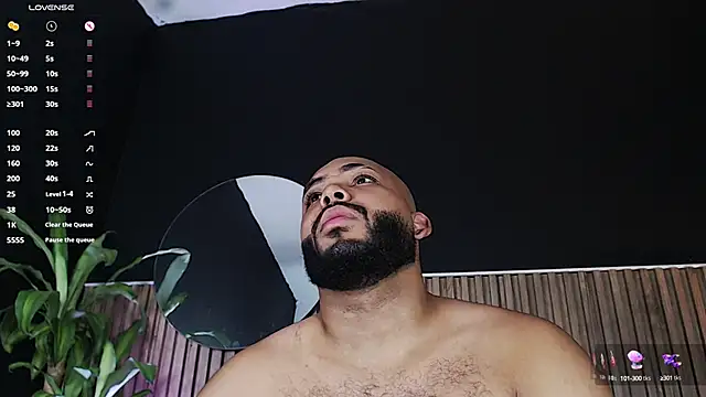 Snapshot of DilanJonnes_ chatting on December 11, 2024, 9:55 pm DilanJonnes online show from December 11, 2024, 9:55 pm