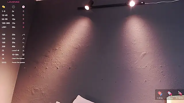 DilanJonnes  online show from February 19, 2026, 10:06 pm