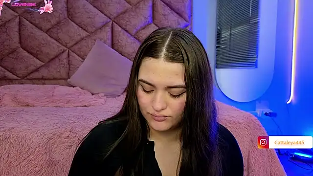 Snapshot of cattaleya___ chatting on March 11, 2025, 6:32 am cattaleya    online show from March 11, 2025, 6:32 am