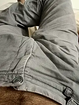 Snapshot of You_are__mine_ chatting on December 10, 2024, 7:37 am You are mine online show from December 10, 2024, 7:37 am