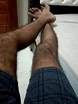 Snapshot of You_are__mine_ chatting on December 22, 2024, 2:06 pm You are mine online show from December 22, 2024, 2:06 pm