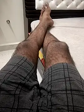 Snapshot of You_are__mine_ chatting on December 30, 2024, 4:29 pm You are mine online show from December 30, 2024, 4:29 pm