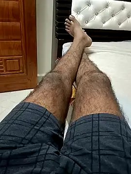 Snapshot of You_are__mine_ chatting on January 18, 2025, 8:41 am You are mine online show from January 18, 2025, 8:41 am