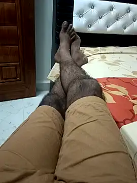 Snapshot of You_are__mine_ chatting on February 21, 2025, 10:39 am You are mine online show from February 21, 2025, 10:39 am