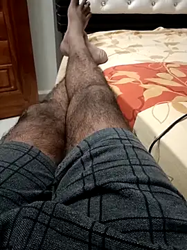 Snapshot of You_are__mine_ chatting on March 6, 2025, 7:03 am You are mine online show from March 6, 2025, 7:03 am