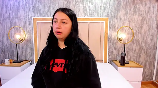 AshleeyPrincess online show from November 21, 2025, 11:42 am