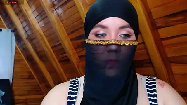 AmbarBurhan online show from October 14, 2025, 3:46 pm