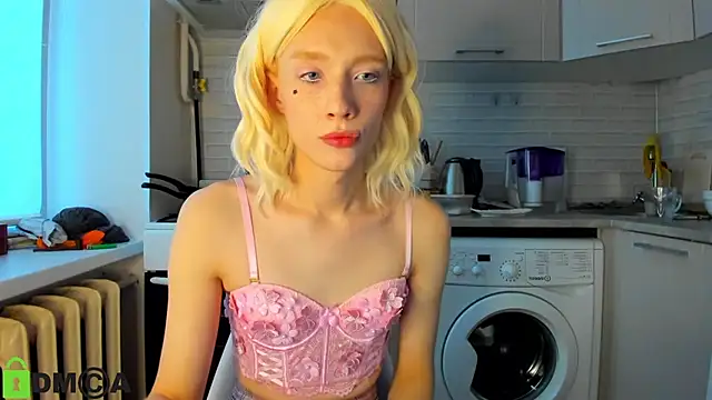  Alice Kitty online show from December 18, 2024, 12:29 pm