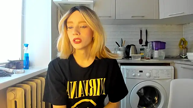  Alice Kitty online show from January 4, 2025, 9:43 am