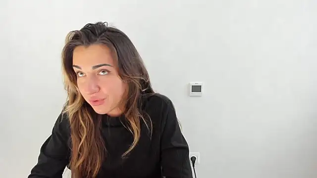 Summmmersky online show from October 26, 2025, 1:39 pm