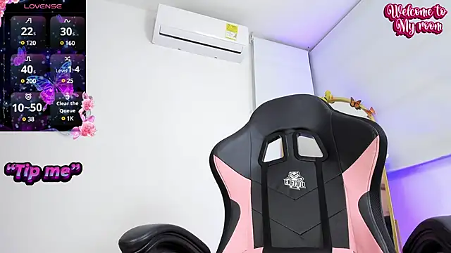 SheilaSmiith online show from March 1, 2025, 4:04 am