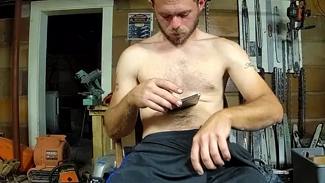 Bigoleslong98765 online show from September 19, 2025, 3:52 am