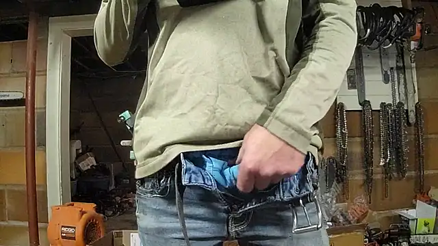 Bigoleslong98765 online show from November 20, 2025, 3:45 pm