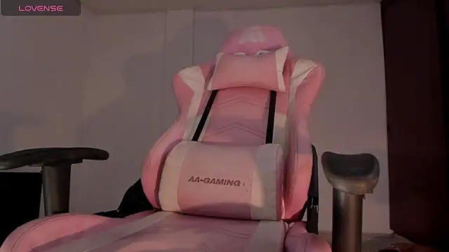 Snapshot of Veronicajazz chatting on December 15, 2024, 4:37 pm Veronicajazz online show from December 15, 2024, 4:37 pm