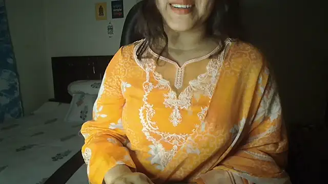 Most-Beautiful-Queen online show from June 1, 2026, 6:53 pm