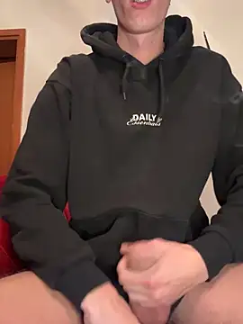 alexyourboy online show from October 4, 2025, 9:24 pm