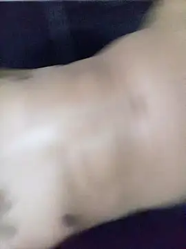 Snapshot of maikinhopL chatting on November 4, 2025, 3:05 am maikinhopL online show from November 4, 2025, 3:05 am