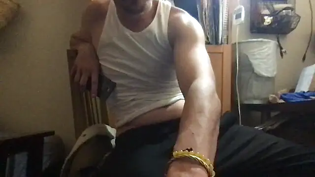 buckaztecc online show from October 28, 2025, 7:56 am