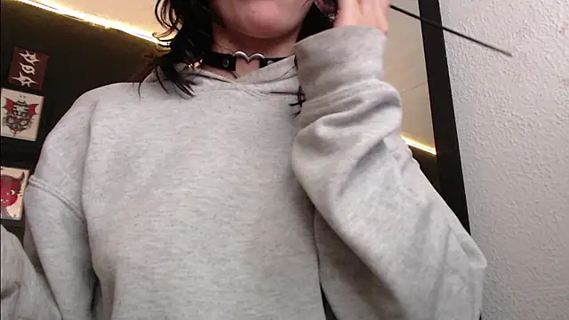 Snapshot of niakat_ chatting on December 3, 2024, 3:52 am niakat  online show from December 3, 2024, 3:52 am