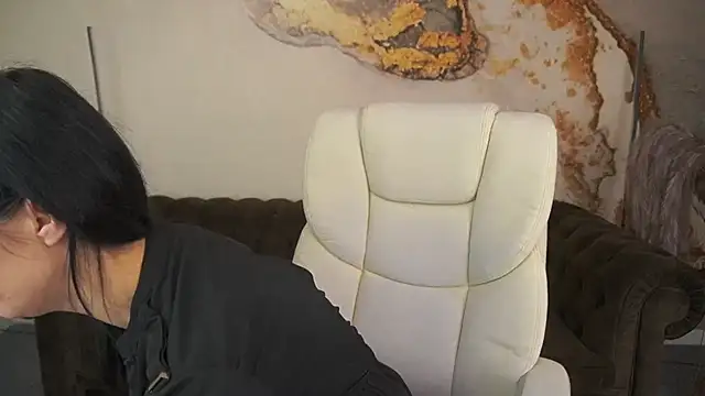 SonnyKage online show from February 4, 2025, 1:48 pm