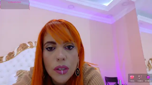 AdelinaVans online show from October 9, 2025, 11:19 am