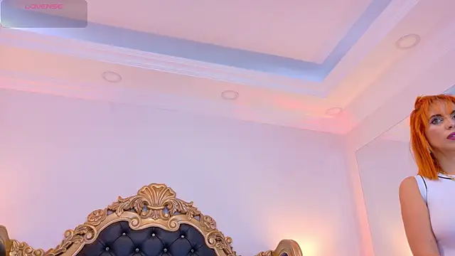 AdelinaVans online show from December 20, 2025, 11:06 am