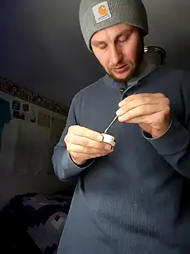 Snapshot of Seymour93 chatting on December 28, 2024, 5:25 pm Seymour93 online show from December 28, 2024, 5:25 pm