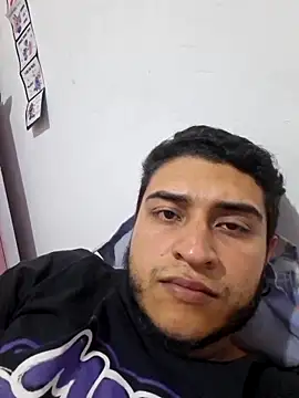 Juanhots online show from May 15, 2026, 11:45 pm