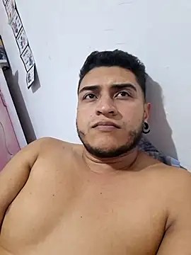 Juanhots online show from May 18, 2026, 5:52 pm