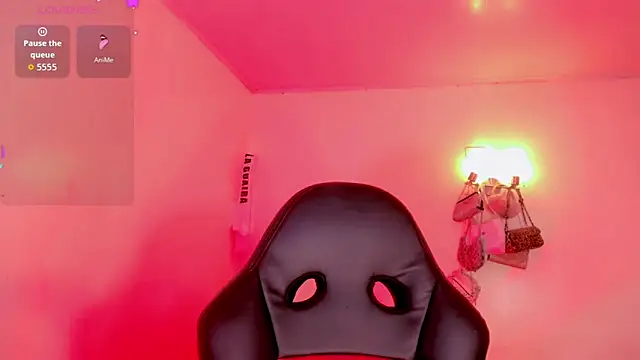 naomy  xx online show from February 25, 2026, 3:27 am